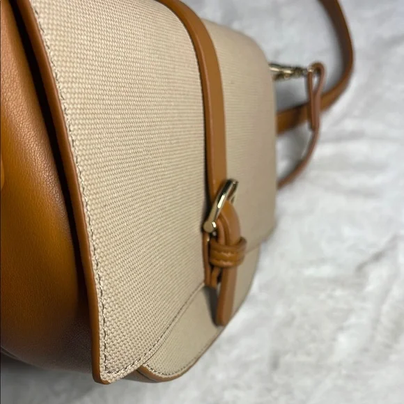 Faux Straw look PU  Cream and Tan Crossbody Bag with 2 removable straps - Picture 10 of 13